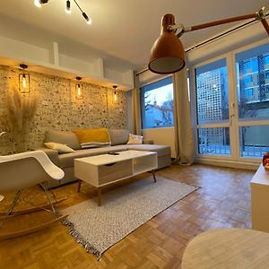 Appartement à 2 Chambres à Coucher