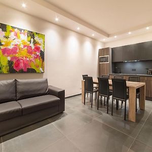 Appartement à 3 Chambres à Coucher