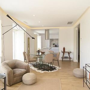 Appartement à 3 Chambres à Coucher