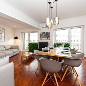 Appartement à 3 Chambres à Coucher