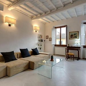 Appartement à 3 Chambres à Coucher