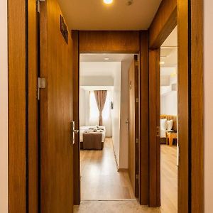 Suite à 2 Chambres à Coucher