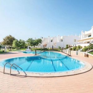 Beautiful Vila Rafaella, Walk Distance To Beaches