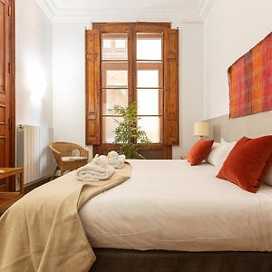 Great Spacious Apartment In The Gothic Quarter