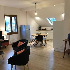 Appartement à 2 Chambres à Coucher