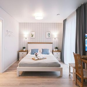J14A I Rooms & Apartments Automated Self Check-In