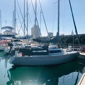 Nuit insolite sur un voilier au cœur de La Rochelle