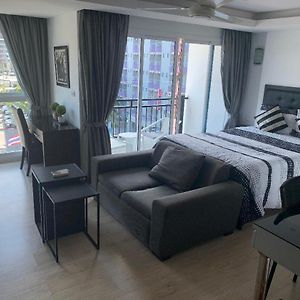 The Avenue Residences