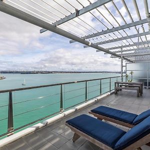 Qv Waterfront Apt With Ac Wifi And Parking