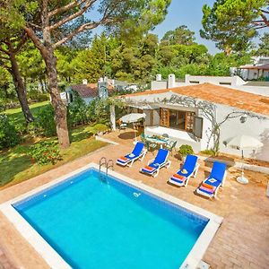 Villa à 2 Chambres à Coucher