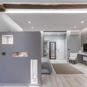 Mandria Apartments 1 2