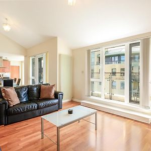 Appartement à 3 Chambres à Coucher
