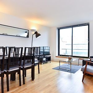 Appartement à 3 Chambres à Coucher