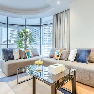 Rh- A Stylish Home Away From Home, Spacious 02 Bedroom Near Dubai Mall