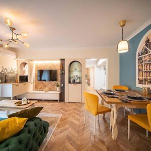 Appartement à 3 Chambres à Coucher