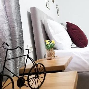 Appartement à 2 Chambres à Coucher