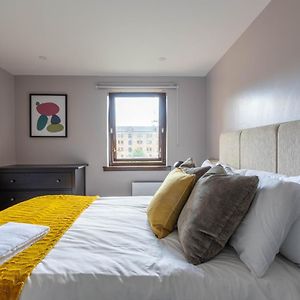 Stunning 1 Bed Merchant City Apartment With Parking