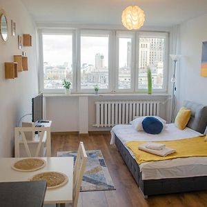 Sweet Life Apartment Next To Metro Station