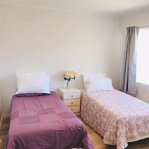 Bright Eden Park Two Bed Townhouse Private Parking