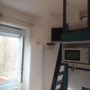 Studio hyper centre entre port et plage