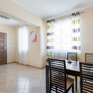 Notabene Wola Apartment