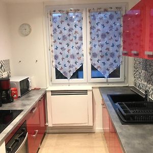 Appartement à 2 Chambres à Coucher