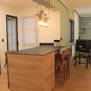 Appartement à 3 Chambres à Coucher