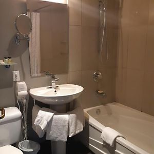 Chambre Standarde Lit Queen-Size