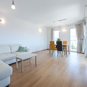 Apartment Maro Bayview