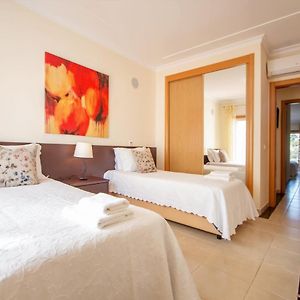 Appartement à 2 Chambres à Coucher