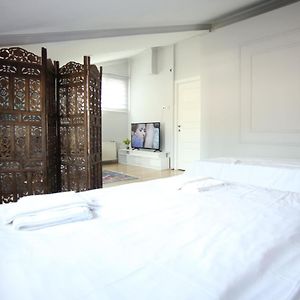 Aras Suites