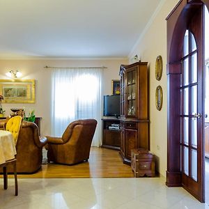 Apartment Paco