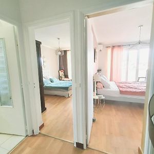 Appartement à 2 Chambres à Coucher