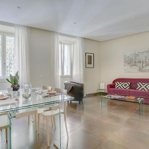 Appartement Grand à 1 Chambre à Coucher