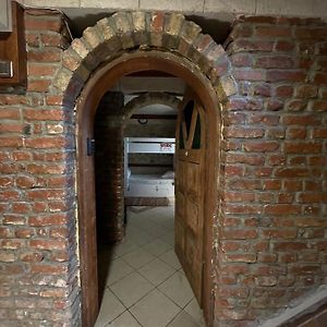 Dormitory Room Mixed