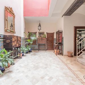 Recaredo Apartments