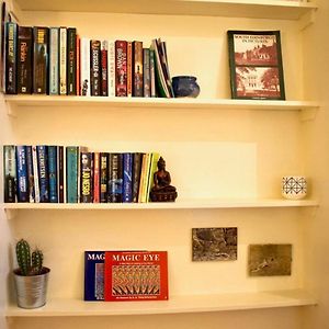 Welcoming And Homely 2 Bed In Central Location