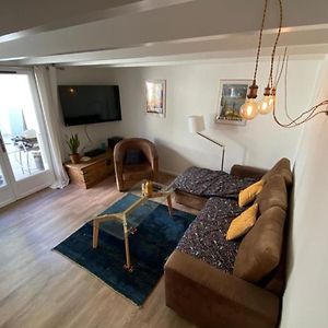 Tiny House - maison de ville au centre d'Annecy terrasse&climatisation
