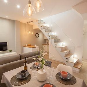Appartement à 2 Chambres à Coucher