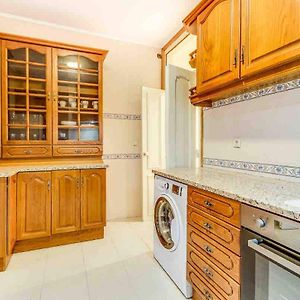 Spacious Apartment Alameda