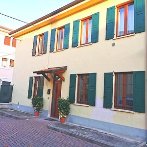 Appartement à 3 Chambres à Coucher