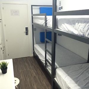 Dormitory Room Mixed