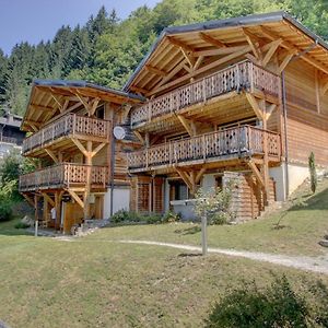 Apt Le Croix - 3 Bedroom With Hot Tub - Snow And Trek