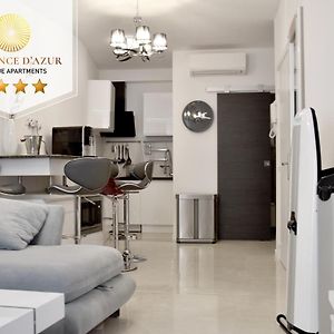 Residence D'Azur Apartments near Palais des Festivals
