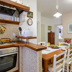 Guest House Flores