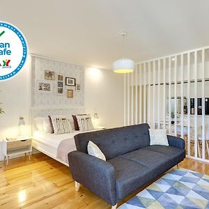 January'S 31 Studio By Da'Home