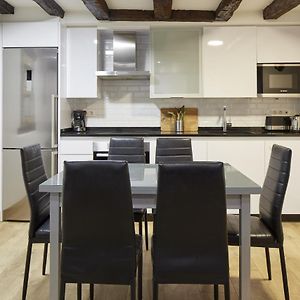 Appartement à 3 Chambres à Coucher