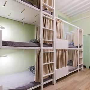 Chambre Juste Pour Hommes Dortoir