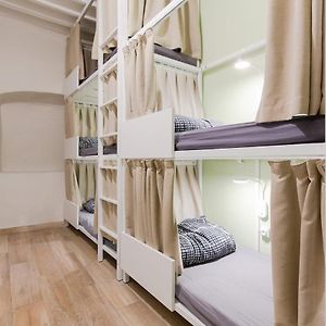 Dormitory Room Mixed