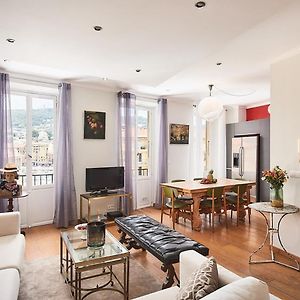 Appartement à 2 Chambres à Coucher